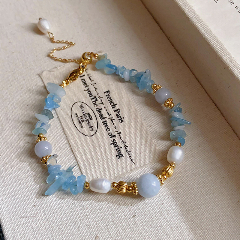 Brățară din oțel titan cu mărgele din piatră ochi de tigru naturală, lucrată manual, design geometric, pentru femei