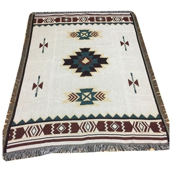 Pamut kanapé pléd geometriai mintával, négy évszakos használatra, tömege 1000–1499 g