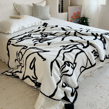 Geometriai mintás Nordic takaró, 1000–1499 g, kevert rostok, testreszabható