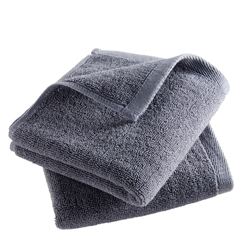 Spa törölközőkészlet hímzett logóval, pamut, 21 szál, sima szövés, tömege több mint 200 g, 95% pamut tartalom