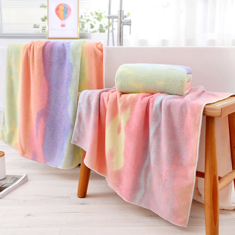 Koralni fleece ručnik za kupanje, 400–500 g, 32s pređa, završni rub šivenje (Kategorija: ručnik za kupanje/plažni ručnik)