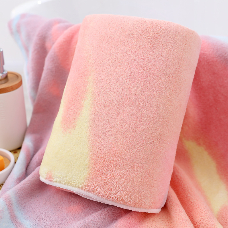 Koralni fleece ručnik za kupanje, 400–500 g, 32s pređa, završni rub šivenje (Kategorija: ručnik za kupanje/plažni ručnik)