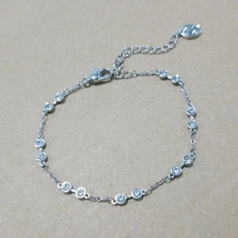 Ženski narukvica sa Swarovski kristalima, geometrijski dizajn od legure, elektroplatirani završni sloj