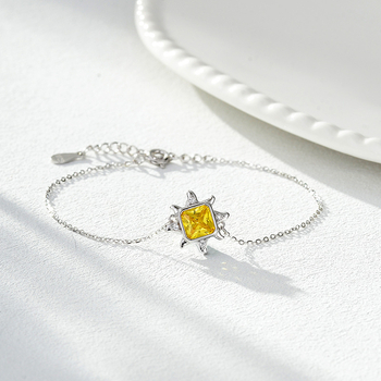 Brățară cu floarea-soarelui – argint 925, zirconiu, placare electrolitică, design de nișă pentru femei