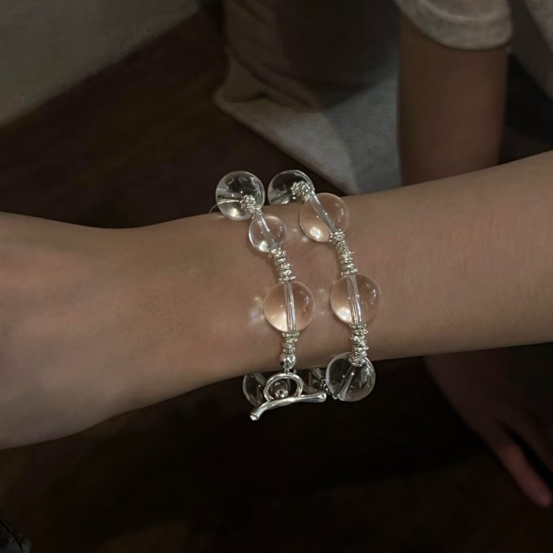Krištáľový náramok s geometrickým unisex dizajnom, gravírovaný prírodný kryštál, originálny dizajn, ideálny dar na cestovanie
