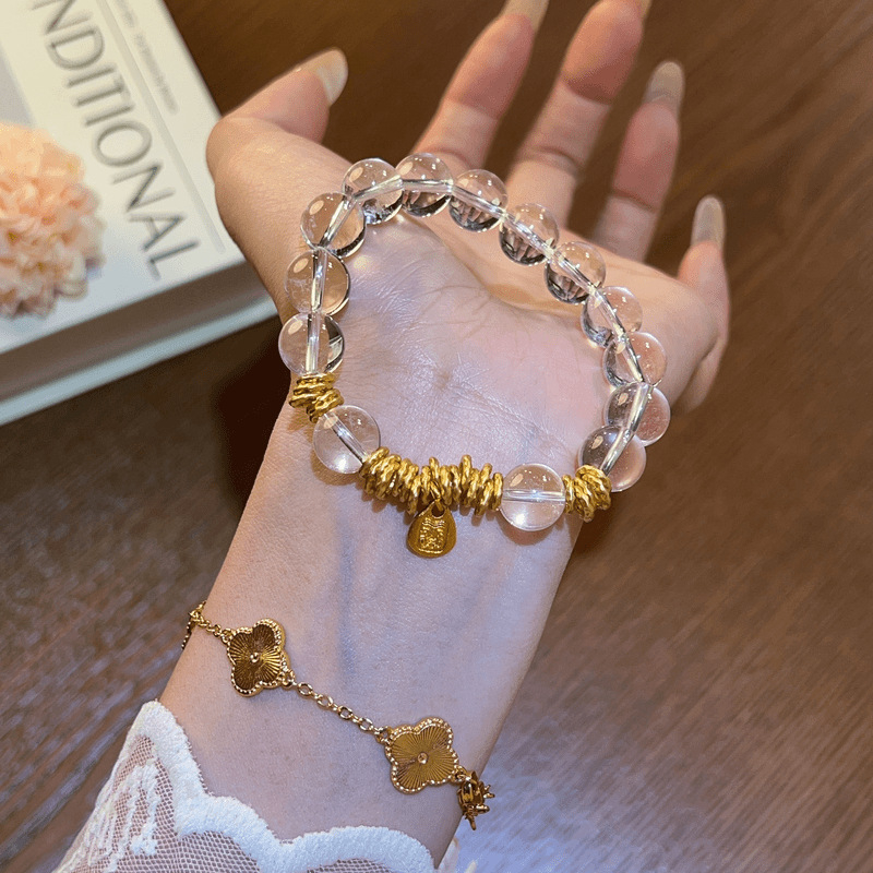 Drip into Gold Prírodný biely kryštálový náramok, unisex, originálny dizajn, materiál kryštál, biely kryštál, staroveká technika spracovania, doplnok na ruku