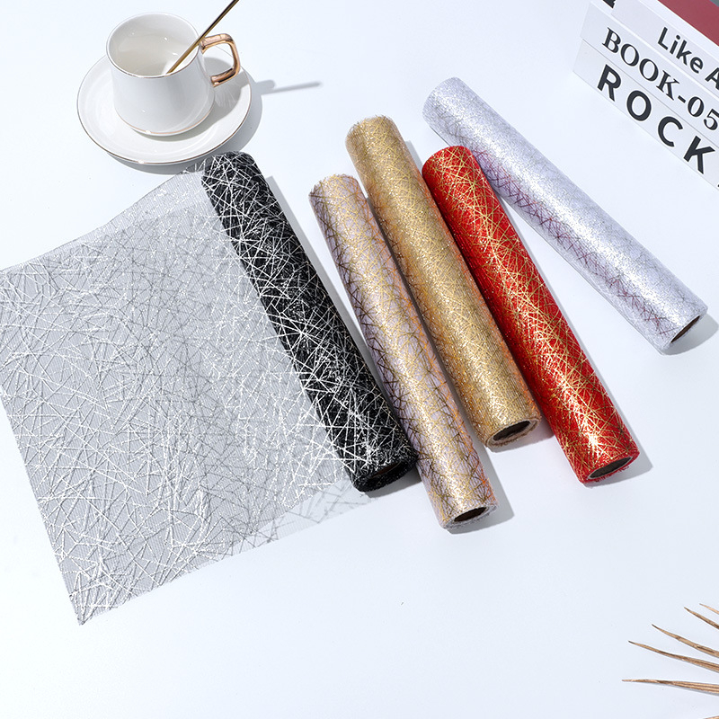 Трапезен настил за маса в модерен европейски стил с геометричен абстрактен принт, 100% полиестер, стил модерна простота, възможна обработка и персонализация