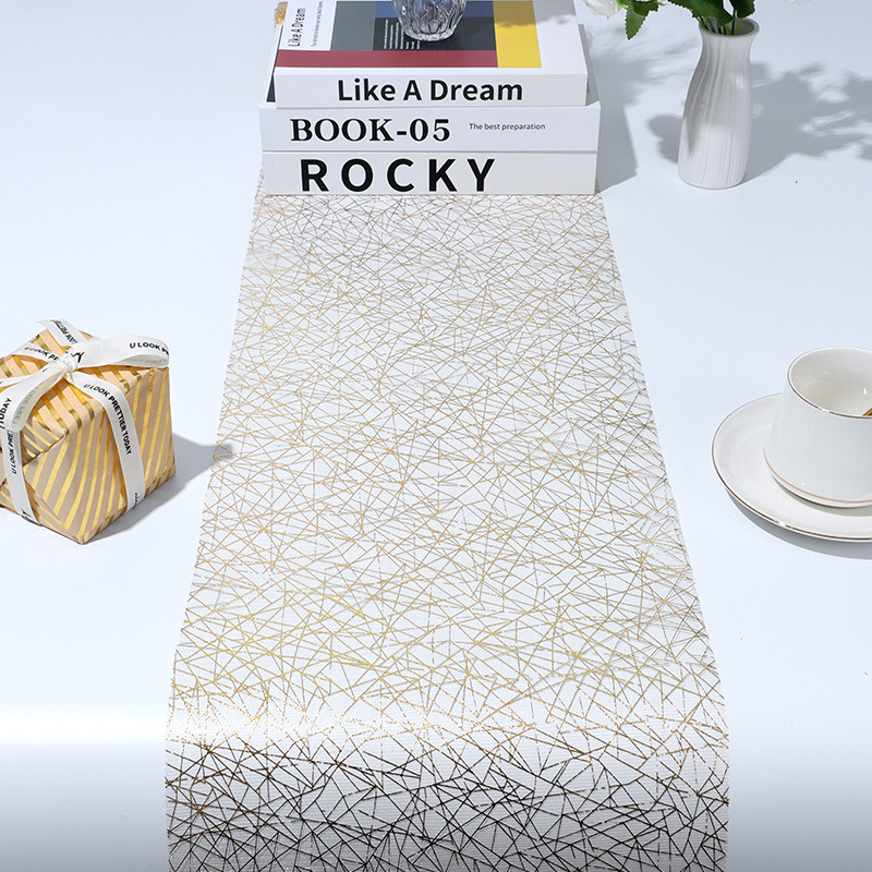 Трапезен настил за маса в модерен европейски стил с геометричен абстрактен принт, 100% полиестер, стил модерна простота, възможна обработка и персонализация
