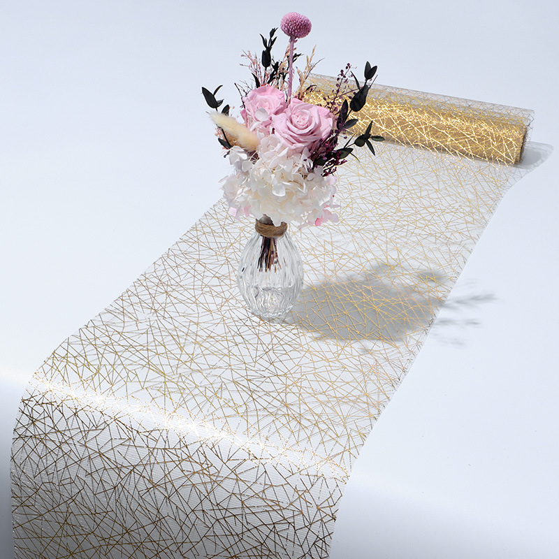 Трапезен настил за маса в модерен европейски стил с геометричен абстрактен принт, 100% полиестер, стил модерна простота, възможна обработка и персонализация