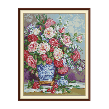 Keresztszemes készlet: Queen's Roses motívum, ökológiai pamut, 14ct anyag, nordikus stílus