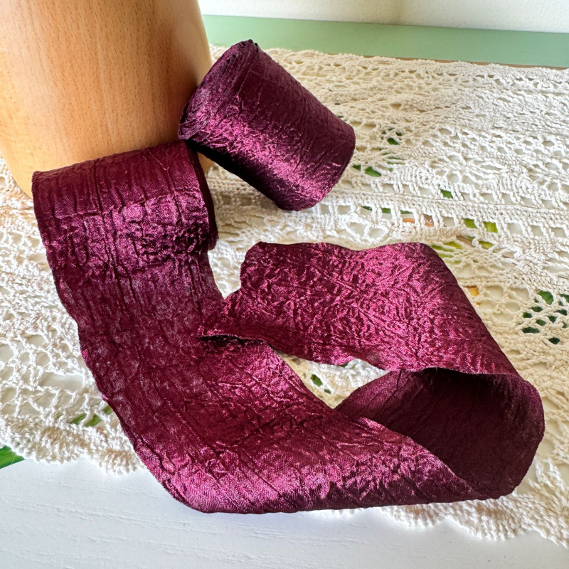 DIY masnik készítéséhez és ajándékcsomagoláshoz való szatén szalag, domborított felület, poliészter