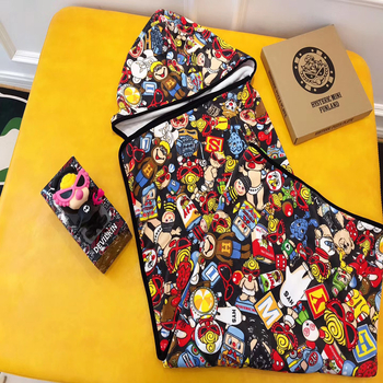 Prosop de baie cu glugă pentru sugari și copii mici, ultra-moale și foarte absorbant, material Ultra Fine Fiber; fir 16 Count; greutate 50–80 g; conținut 80/20