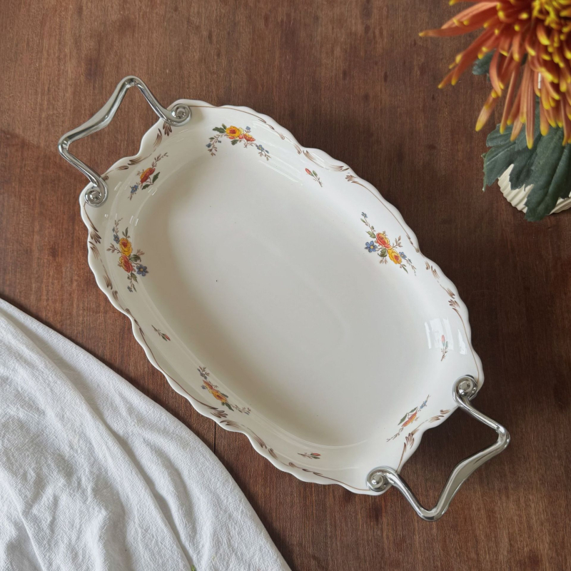 Κεραμική τετράγωνη πιατέλα με φλοράλ μοτίβο, ρετρό στυλ, κατάλληλη για φούρνο μικροκυμάτων.