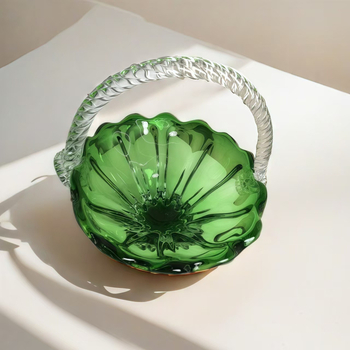 Farfurie de fructe din sticlă, coș de mână – decor modern, lux discret pentru sufragerie