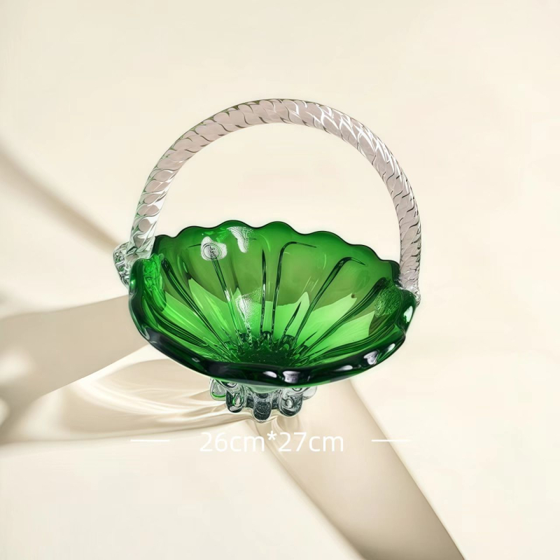 Farfurie de fructe din sticlă, coș de mână – decor modern, lux discret pentru sufragerie