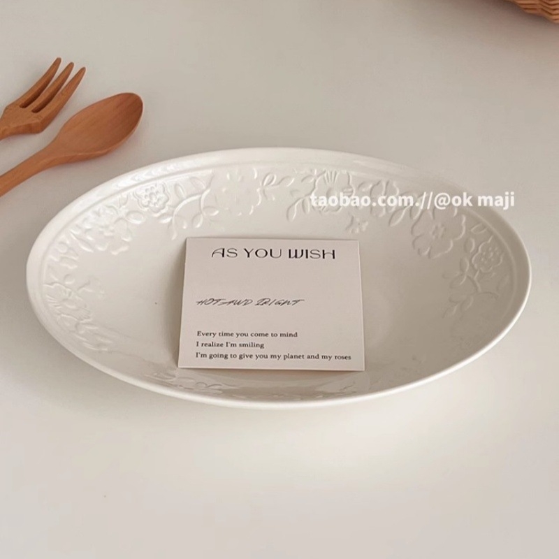 Farfurie de porțelan pentru cină, design retro în relief, formă rotundă, finisaj sub glazură