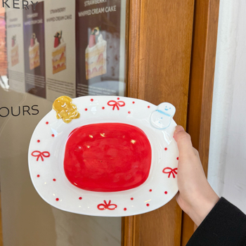 Κεραμικό οβάλ πιάτο με χειροποίητο σχέδιο καρτούν και ανάγλυφο φιόγκο, κατάλληλο για φρούτα και επιδόρπια, ασφαλές για φούρνο μικροκυμάτων