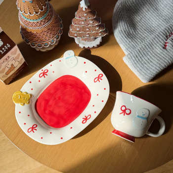 Κεραμικό οβάλ πιάτο με χειροποίητο σχέδιο καρτούν και ανάγλυφο φιόγκο, κατάλληλο για φρούτα και επιδόρπια, ασφαλές για φούρνο μικροκυμάτων