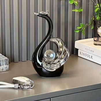 Par labudova od glazirane keramike — kineski stil, svadbeni dar