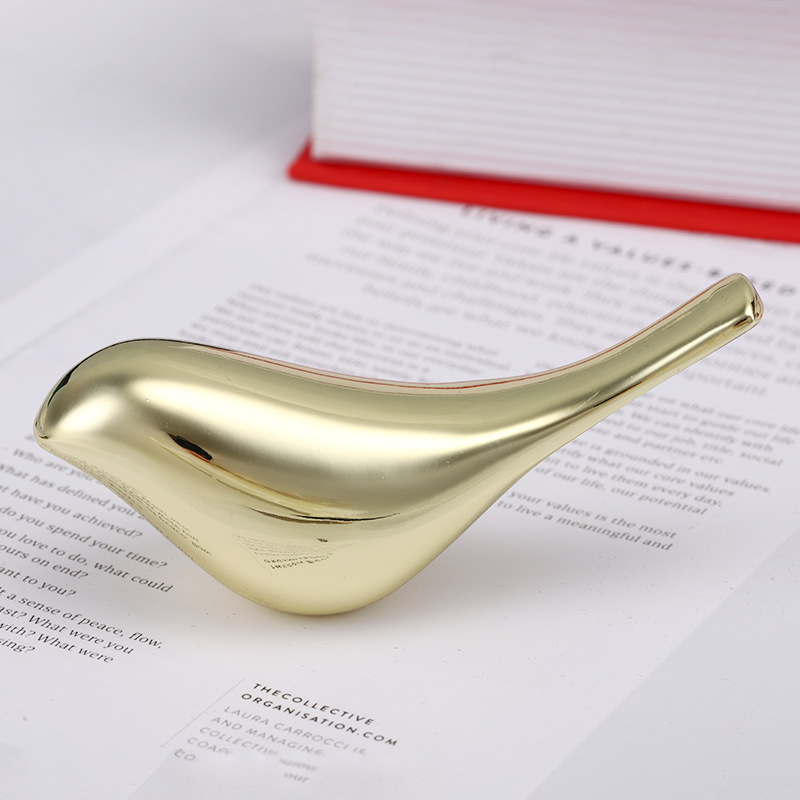 Figurină de pasăre din metal – stil nordic modern minimalist, electroplacare și turnare; cadou ideal pentru amenajarea casei