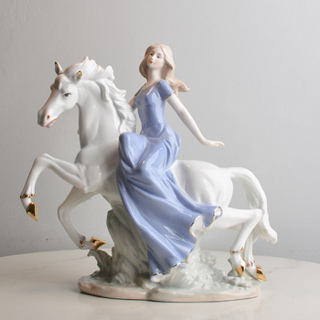 Porcelánová západná jezdecká figúrka – dievča na koni, svadobný dar