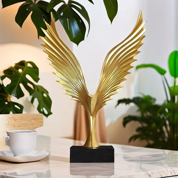 Скулптура на орел със разперени криле, ръчна изработка, модерен стил (материал: смола; стил: прост и модерен; ръчна изработка; подходящ за рожден ден; рекламни подаръци)