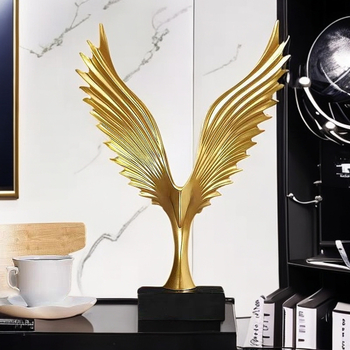 Скулптура на орел със разперени криле, ръчна изработка, модерен стил (материал: смола; стил: прост и модерен; ръчна изработка; подходящ за рожден ден; рекламни подаръци)