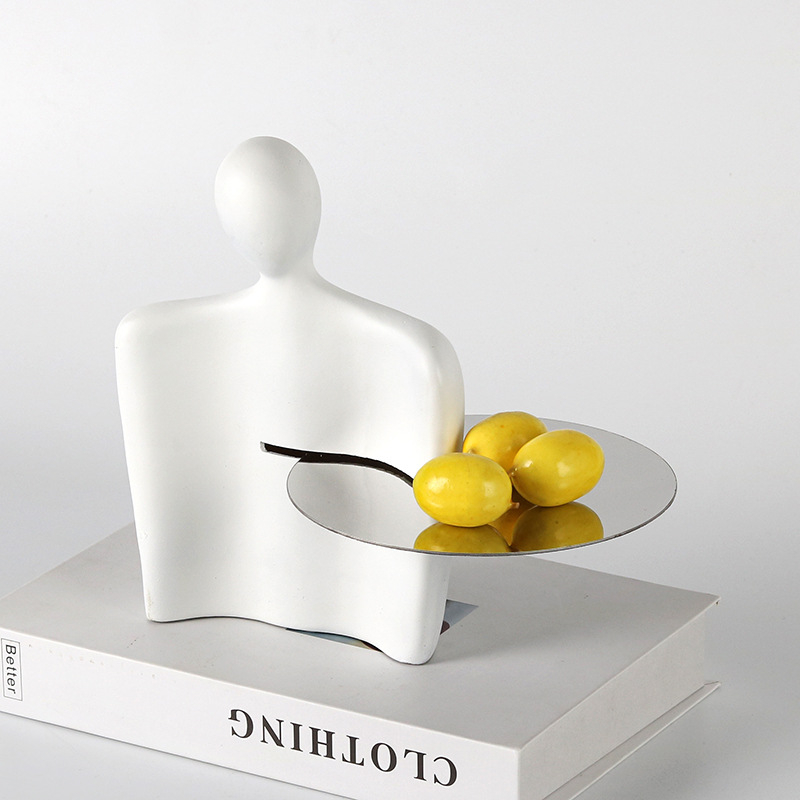 Apstraktna skulptura na pladnju — nordijska inspiracija, stolna figura, materijal: sintetička smola, stil: moderni minimalizam, marka Yunduo