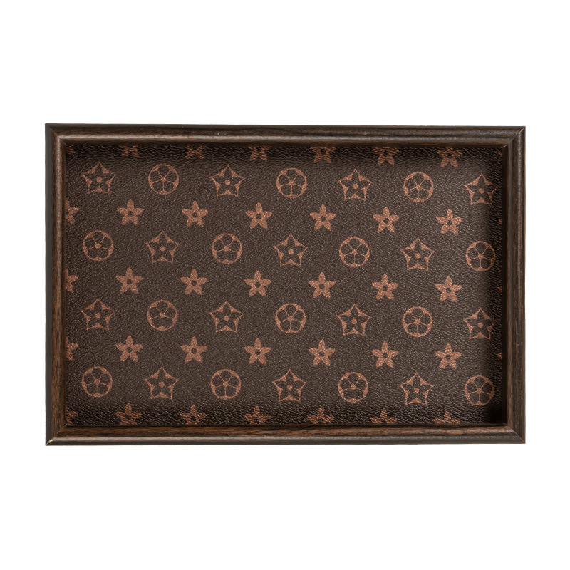 Puidust juveelide hoiustuskarikas elutoa lauale, kerge luksus stiil, pind: muu