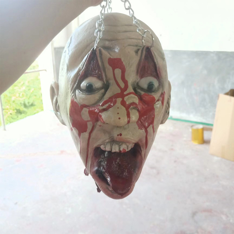 Prop de decor pentru scenă – păpușă cu cap de lanț din fier, stil teror, decorațiune de Halloween (Material: 21119583365)