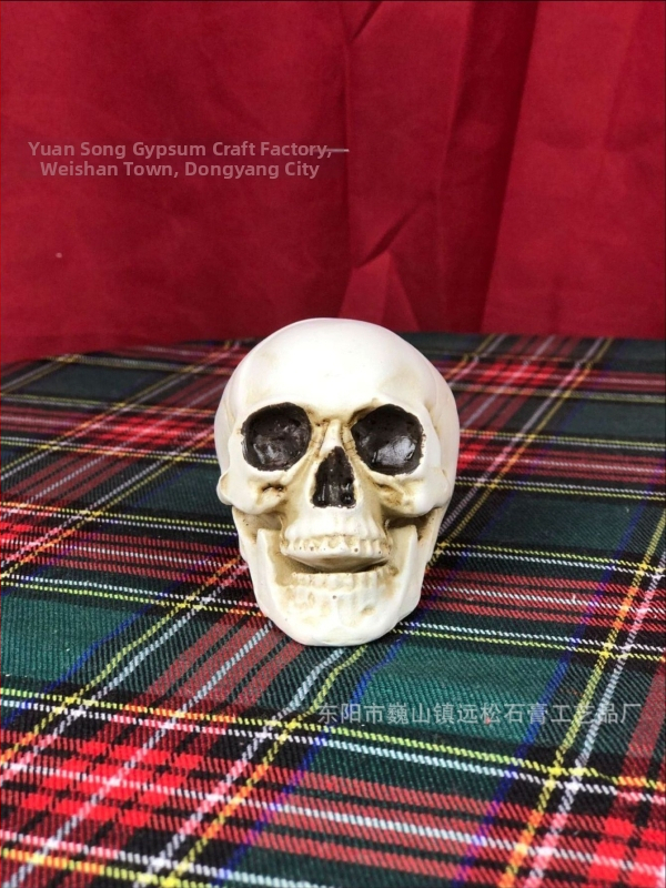 Gyantából készült koponya rekvizítum Halloweenre, Haunted House és bár számára – helyszíni dekoráció