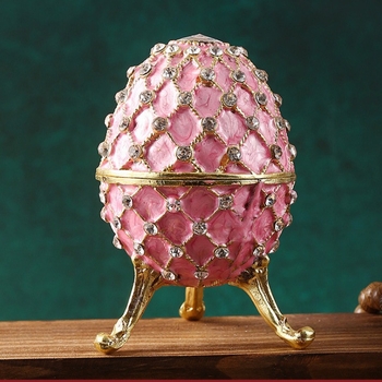 Tojás alakú ötvözetes díszfigura zománc beültetésekkel és kövekkel, kézzel festett és elektroplatált, modern minimalistikus otthoni dekoráció, testreszabható