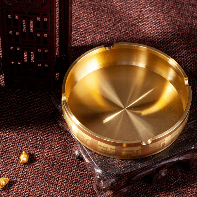 Vastagított sárgaréz hamutartó, kínai stílusú íróasztali dísz