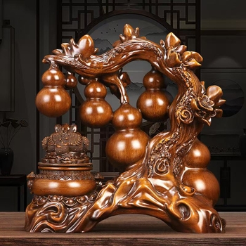 Lei Xinda – Sveķu ķirbja dekors ar zelta žabu, ķīniešu stila, gravēts