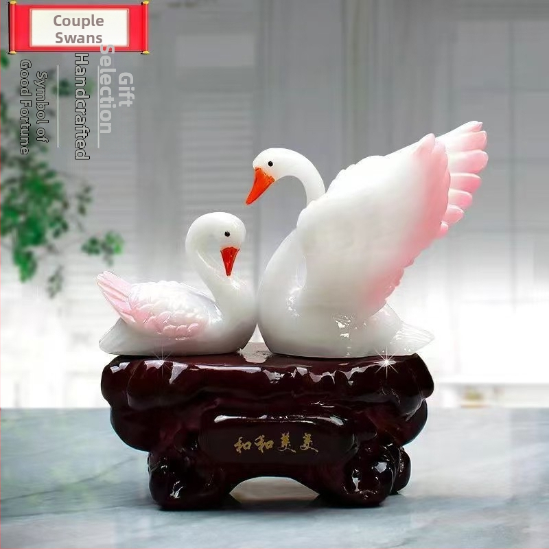 Nová čínska štýlová dvojica labutí – dekoratívna figúrka z živice, ručne vyrobená, ručne maľovaná