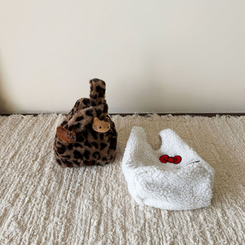 Geantă de pluș pentru copii cu caractere desen animate, material pluș; formă caractere de desene; stil copii/desene animate; sezon iarna 2025