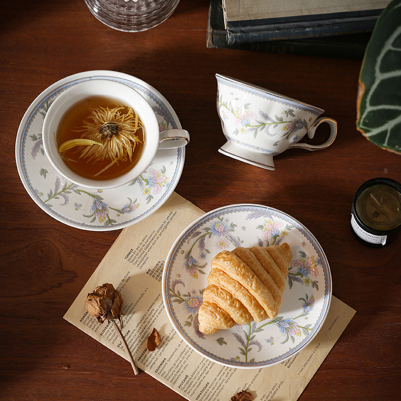 Šalica za kavu s nordijskim reljefnim čipkastim uzorkom, keramična, cvjetni uzorak, 350 g, papirnata kutija (keramička, cvjetni uzorak, 350 g, papirnata kutija)