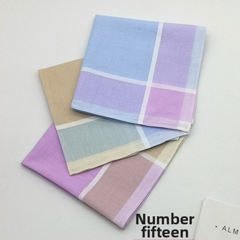 Kišeninė skarelė - klasikinis languotas raštas (Prekės ženklas: Unique; Kategorija: Kišeninė skarelė; Šaltinis: Sandėlyje; Pavasaris 2025)