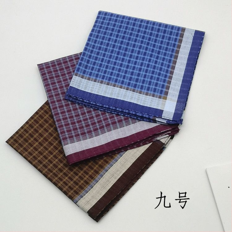 Kišeninis kvadratas – klasikinis languotas raštas, plonas, švelnus, lydinio medžiaga, pavasaris 2025