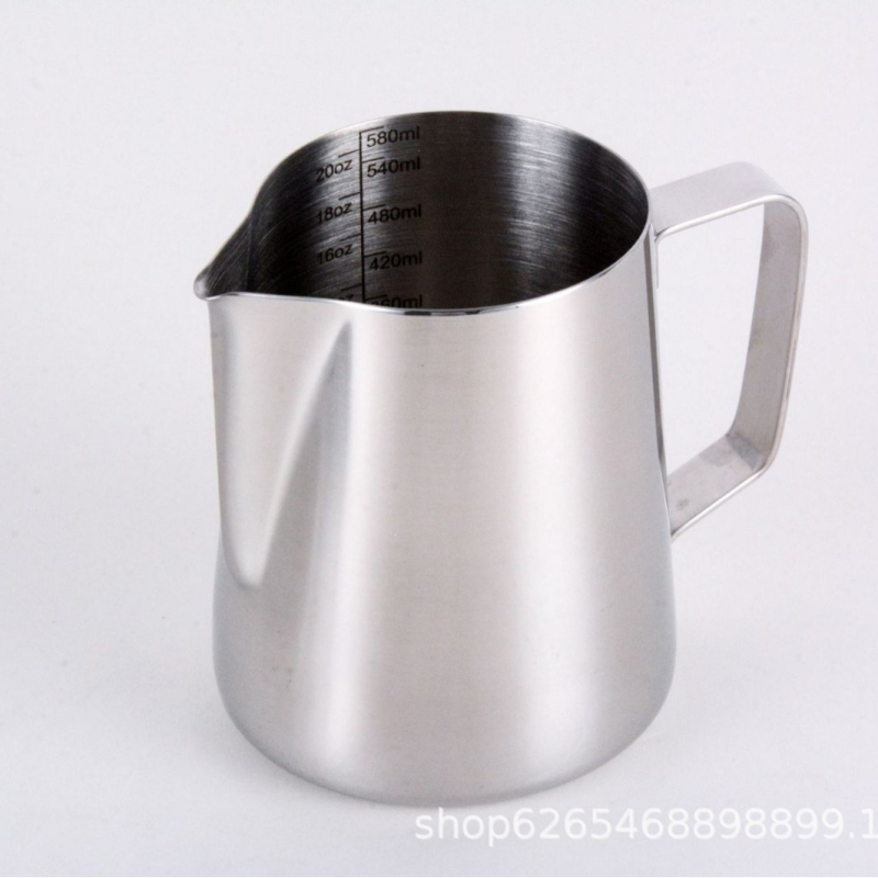 Κανάτα γάλακτος για latte art από ανοξείδωτο χάλυβα με λαβή, πάχος 0,7 mm, 304#18-8, κατάλληλο για τρόφιμα, θερμική μόνωση 0-6 ώρες