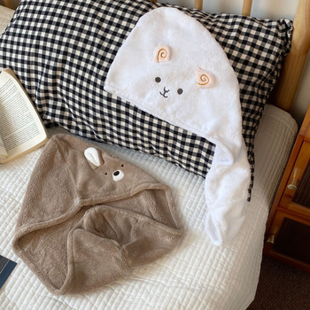 Kapa za sušenje kose od koralnog velura – iznimno upijajuća, brzo sušenje, mekana s dizajnom slatkog jagnjeta, 32-count vlakna, težina 80–99 g, obrada rubova i tisak