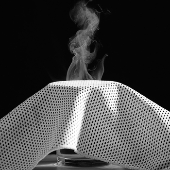 Sporttörölköző, PC/TPU anyag, 52 g, SP márka, felszívja a nedvességet és gyorsan szárad.