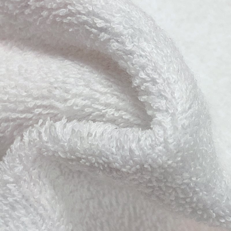 100% pamut sporttörölköző digitális logónyomással (súly 100 g; nedvszívás 5–10 s; 100% pamut; digitális logónyomás)