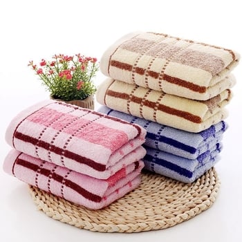 Pamut törölköző, sima szövésű, gyengén csavart szálak, 80–100 g, hímzésre kész