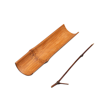 Trodijelni japanski čajni set s bambusovim držačem za čaj i ručno izrađenim čajnim ručnikom – pakirano u pladnju