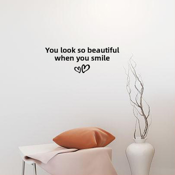 Nástenna samolepka PVC, vodotesná, textový citát: 'You Look Good When You Smile' - jeden kus, vhodné do obývačky, spálne, študovne, reštaurácie, vstupu, komerčných priestorov