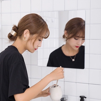 Plastmasas pilnizmēra spogulis, pašlīmējošs sienas spogulis, grīdas stāvošs garderobes spogulis apģērbu uzvilkšanai