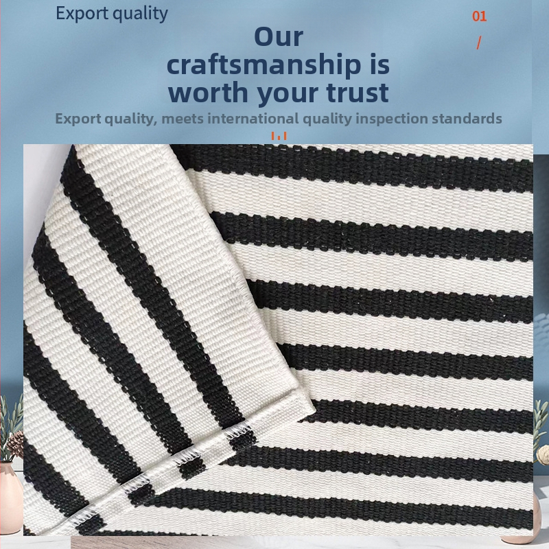 Svītru verandas paklājs, mazgājams veļas mazgājamā mašīnā, poliestera–kokvilnas maisījums, neslīdošs un izturīgs pret netīrumiem, iekšējai un ārējai izmantošanai