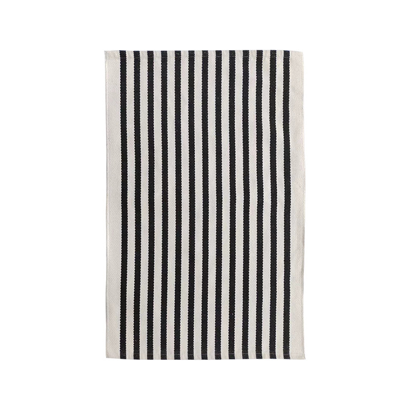 Svītru verandas paklājs, mazgājams veļas mazgājamā mašīnā, poliestera–kokvilnas maisījums, neslīdošs un izturīgs pret netīrumiem, iekšējai un ārējai izmantošanai