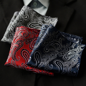 Vyrinė kišninė skarelė kostiumui – poliesteris, poliesterio pamušalas, dažymas siūlais, neutralaus stiliaus, įvairių raštų